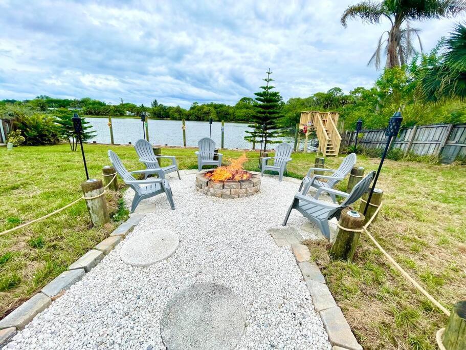 Merrit Island Waterfront House Lots Of Parking Βίλα Merritt Island Εξωτερικό φωτογραφία