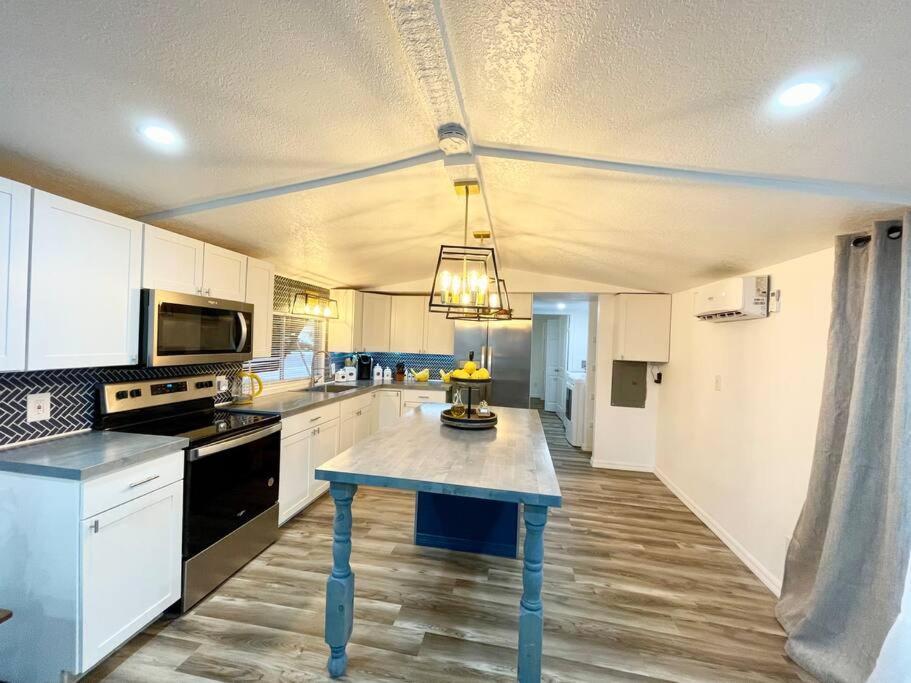 Merrit Island Waterfront House Lots Of Parking Βίλα Merritt Island Εξωτερικό φωτογραφία